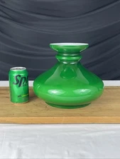 Vtg Vianne 7" Green Cased Glass Oil Lamp Shade Student GWTW Tam o Shanter 8"Tall