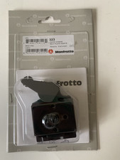 Manfrotto 323 Quick Change Rectangular Plate Adapter - Universal Threads