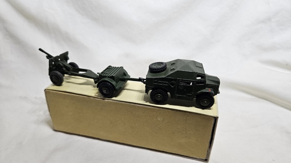 Dinky toys militaire GB-25 pounder field gun set, neuf en boite ref 697, Vente aux enchères