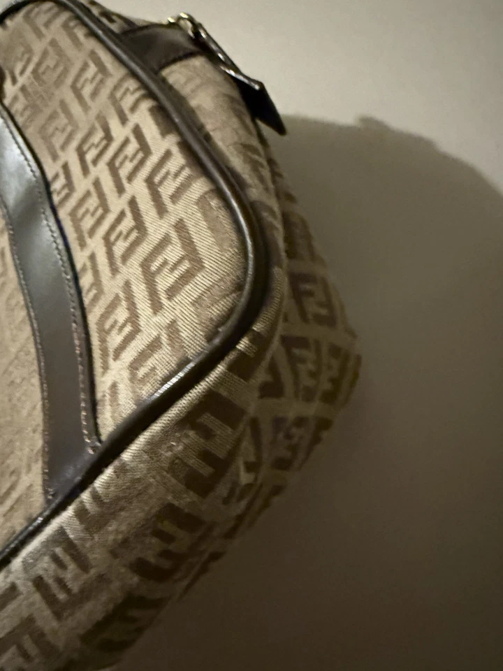 Auténtico Bolso de Mano FENDI Vintage Zucca Nylon Correa de Cuero Excelente Lindo Foto 4 de 4