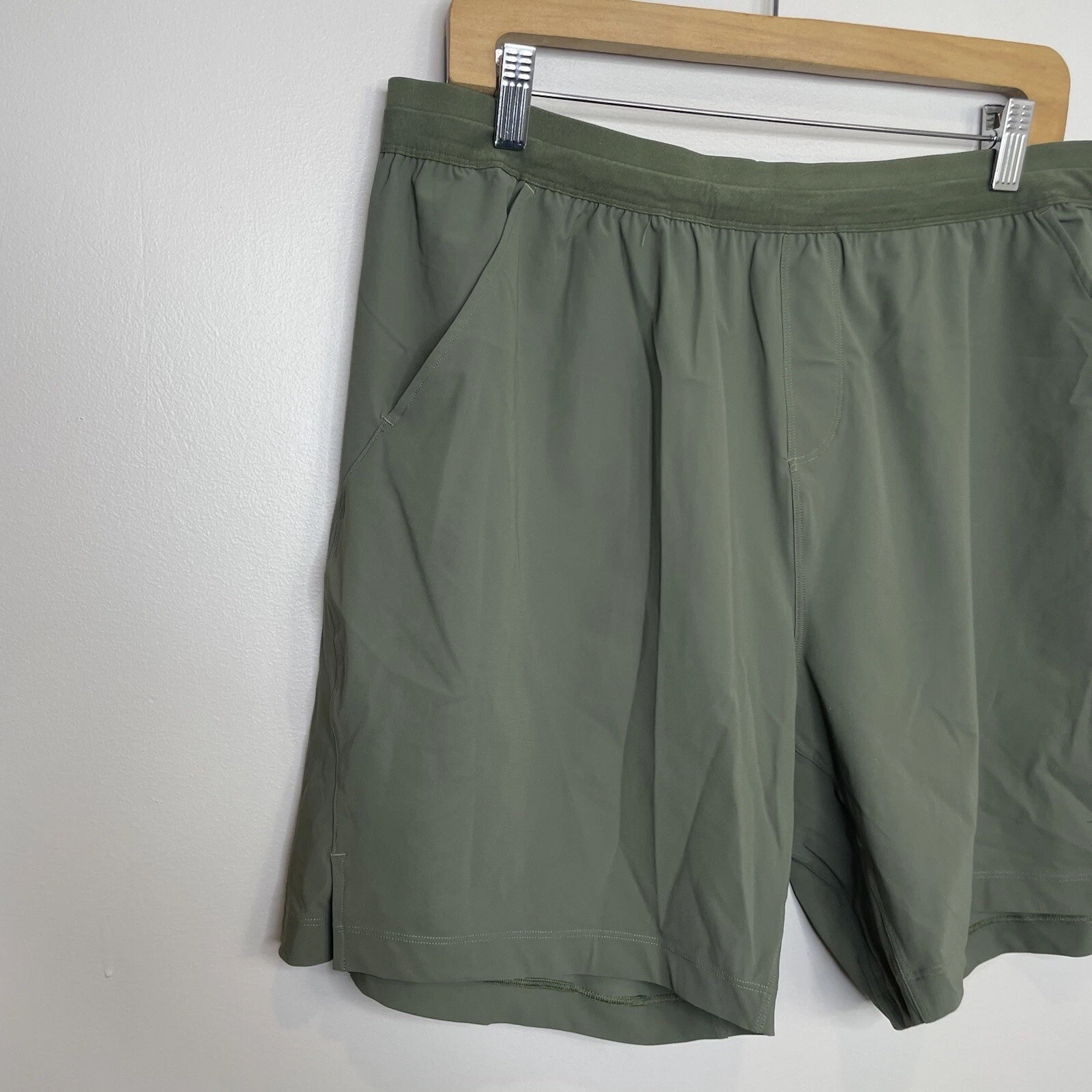 gymshark arrival drawstring pocket shorts