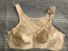 VINTAGE EXQUISITE FORM FULLY BACK SUPPORT LIGHT BEIGE BRA WITH FRONT CLOSURE 38C