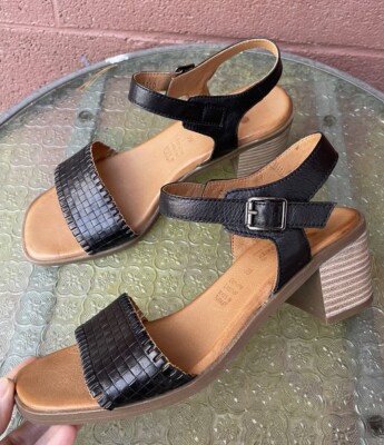 New Spring Step Nifona Chunky Heeled Leather Sandals Size 39