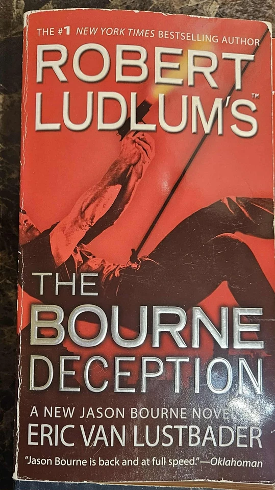 Bourne paperback book lot 5 Bourne books and the Janson Directive - Image 3 of 4