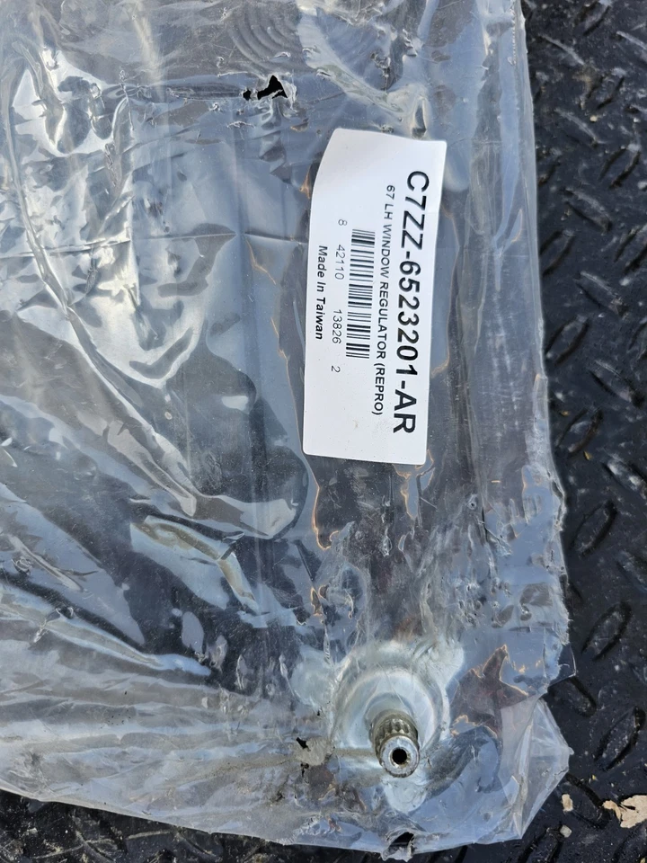 Kit de buje de bloqueo izquierdo Scott Drake C7zz-6523201-ar para Ford Mustang 1967 Foto 3 de 4