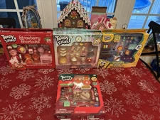 Teeny Tinies Mini Food Playsets SpongeBob Strawberry Shortcake Holiday & Tea
