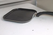 Ecolution Evolve Non Stick Griddle Dishwasher Safe Limited Crimson 11 Inch Black