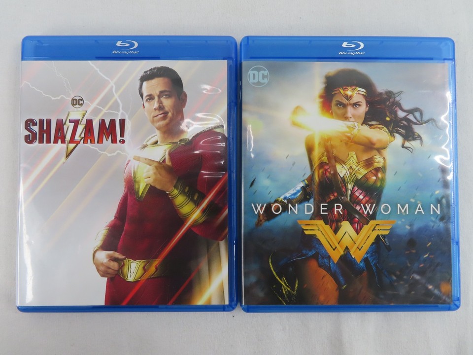 Including Flash Card *Assorted DC BUNDLE* 17 Comics/56 Upper Deck Cards/7 Blu-ray/Flash ...