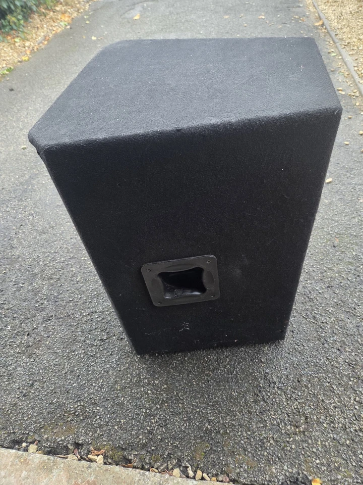 Wharfedale EVP PRO X15 MARK II SOUNDS INCREDIBLE WITH AN AMP LEAST 1000 WATTS - Image 2 of 4