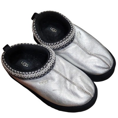 UGG Tazz Tasman Leather Silver Black Metallic Slipper Slide Shearling Shoe 2
