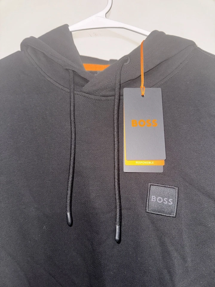 Sudadera con capucha Hugo Boss para hombre con etiquetas. PRECIO ORIGINAL: 159 Foto 2 de 3