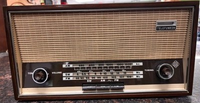 Vintage! Telefunken Jubilate 105 Tube Yable Radio 50's/60's Germany/Italy