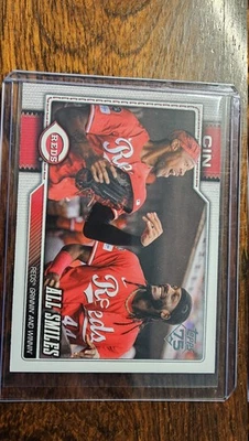 2026 Topps Series 2 #553 All Smiles De La Cruz/Benson Cincinnati Reds - Bild 1 von 2