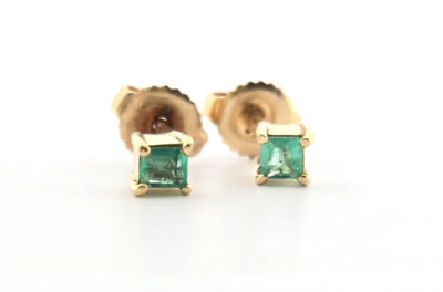14kt Gelbgold natürliche grüne Smaragd Ohrstecker quadratischer Schliff 2,5mm 0,18ctw