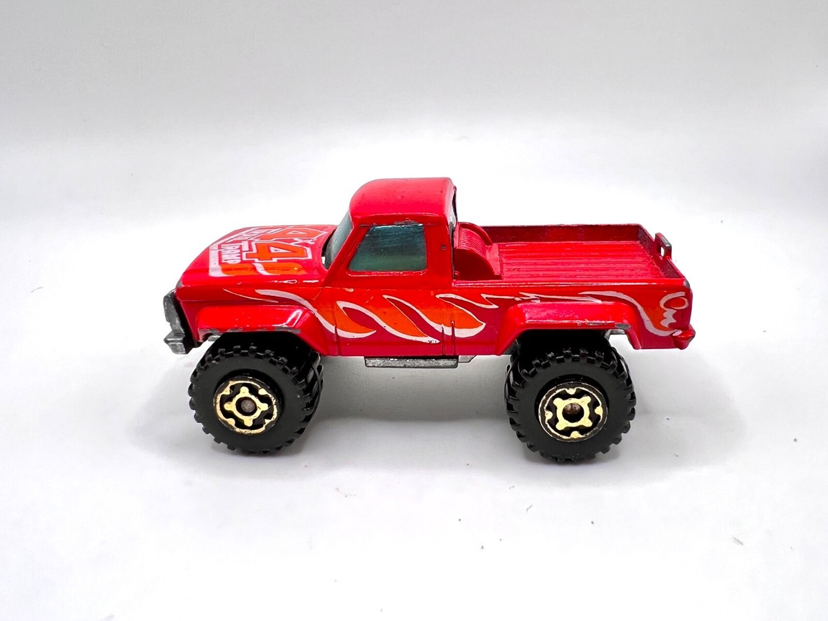 1983 Matchbox 4x4 Trail Tramp Mega Blaster Cap Car Red VG/NM Loose