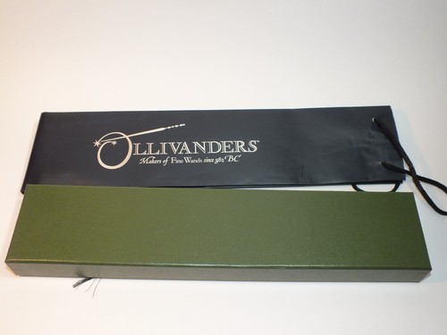 Universal Studios Harry Potter Queenie Goldstein Wand Ollivanders Bag Wizard - Picture 10 of 24