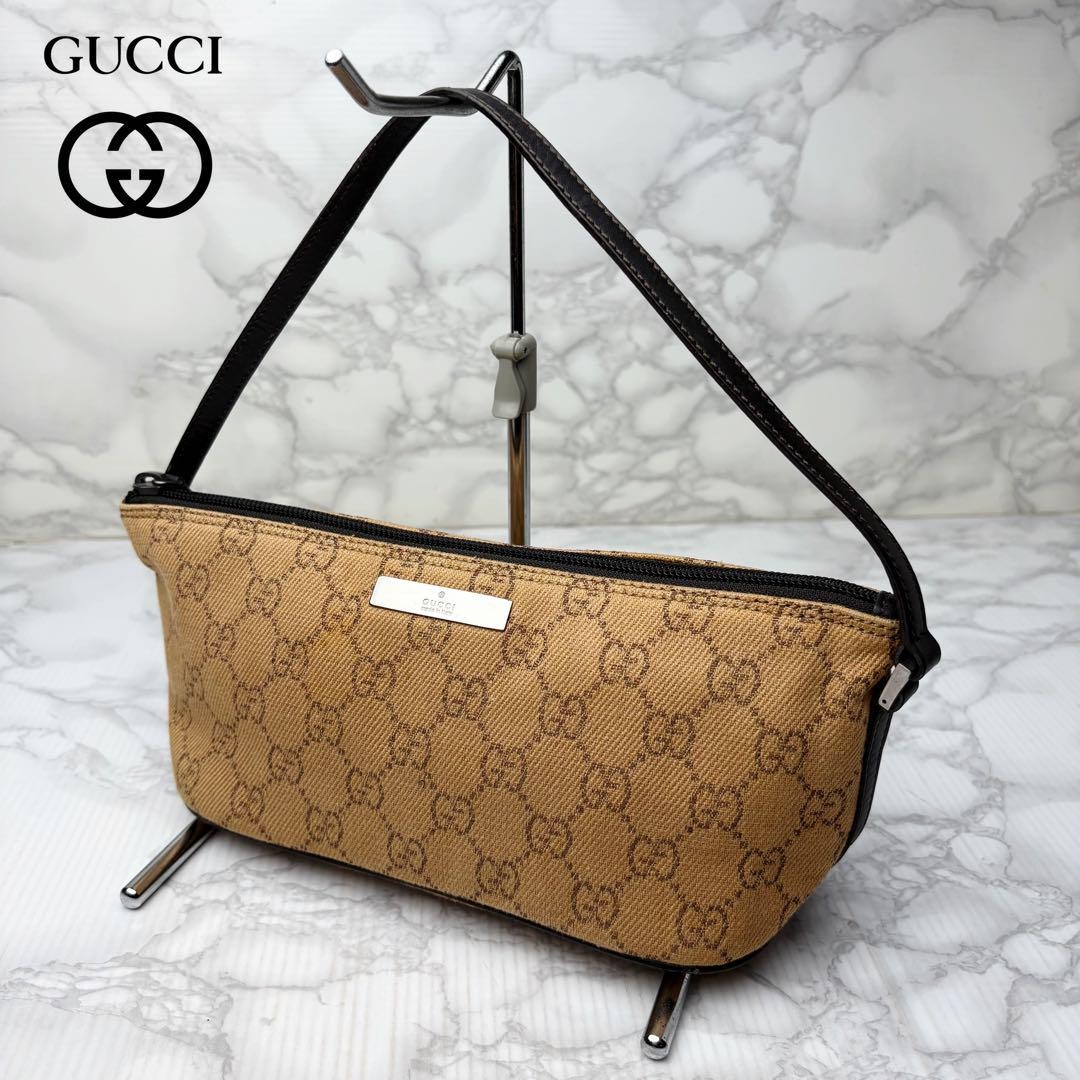 Gucci GG Canvas Accessory Pouch Compact Stylish Pre-Owned Bag