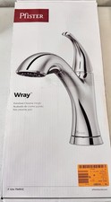 Pfister Wray Pull-Out Sprayer Kitchen Faucet Deckplate Included Polished Chrome