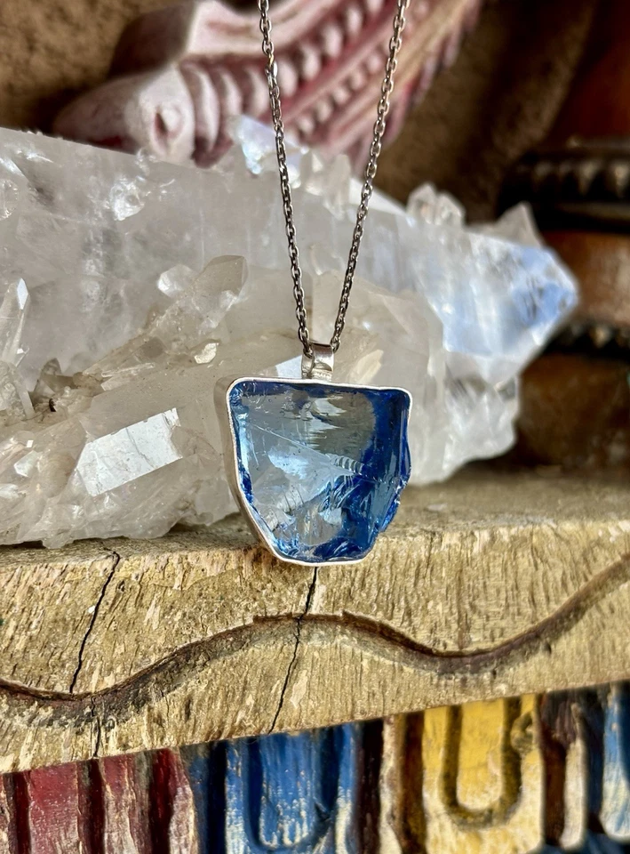 Colgante Andara Cristal Confianza Del Mt Shasta, elaborado con Plata de Ley - Imagen 2 de 4