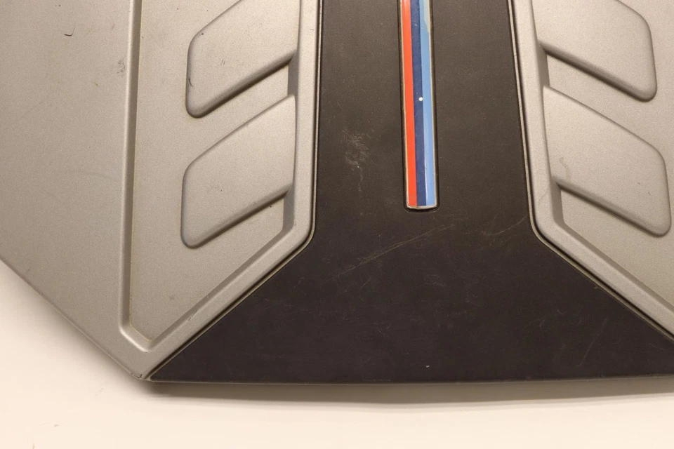 2010-2014 BMW X5M 4.4L ENGIEN MOTOR APPEARANCE TOP COVER PANEL OEM - Image 3 of 4