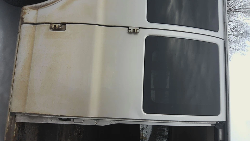 09 CHEVY EXPRESS 2500 Right Hinged Rear silver Birch Metallic59u Rear Door Foto 2 de 4