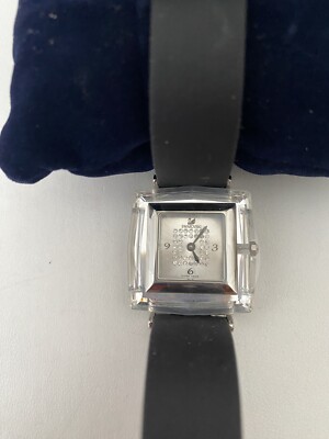 Swarovski Women display picture 3