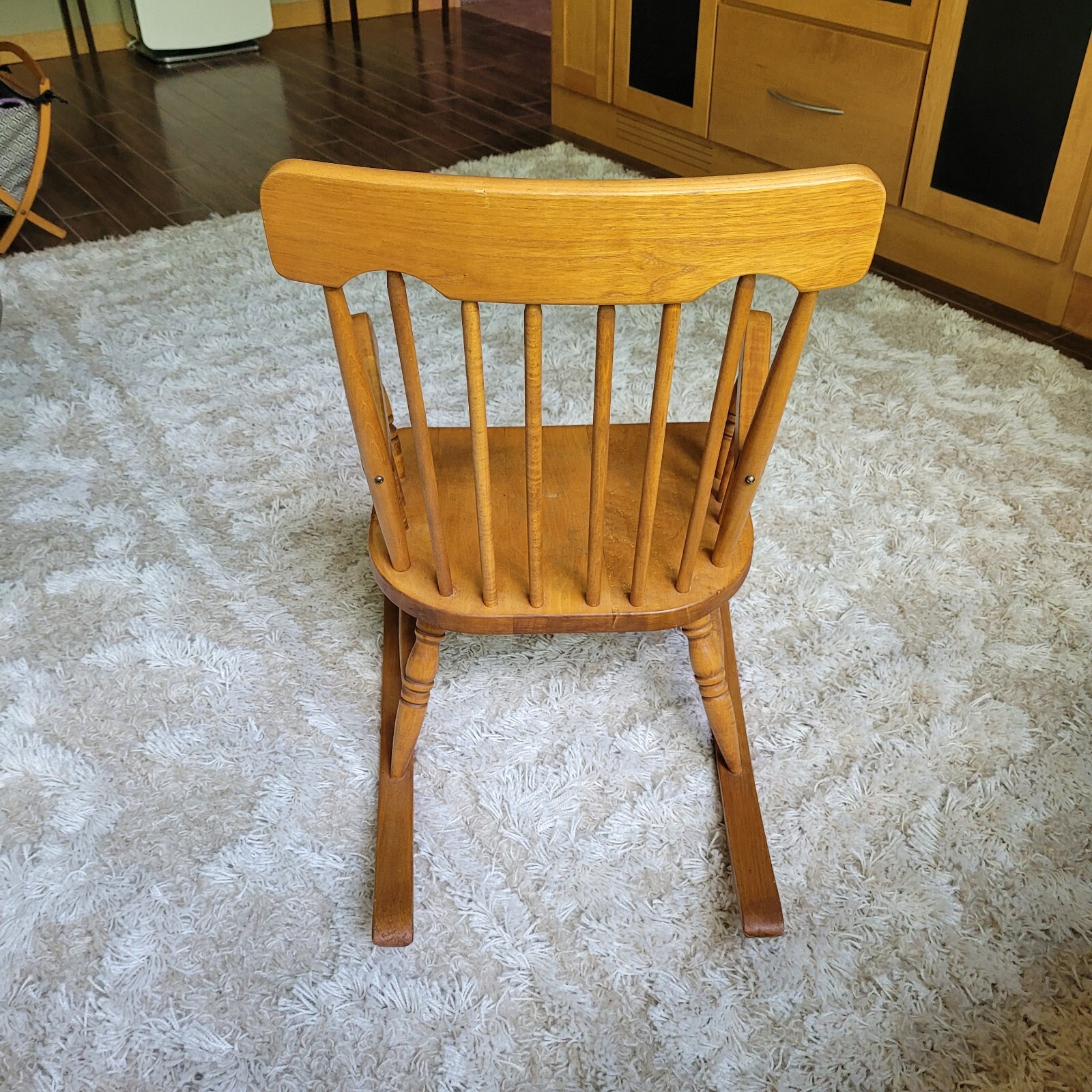 CHILDRENS PRIMITIVE FARMHOUSE ROCKING CHAIR FOR SALE