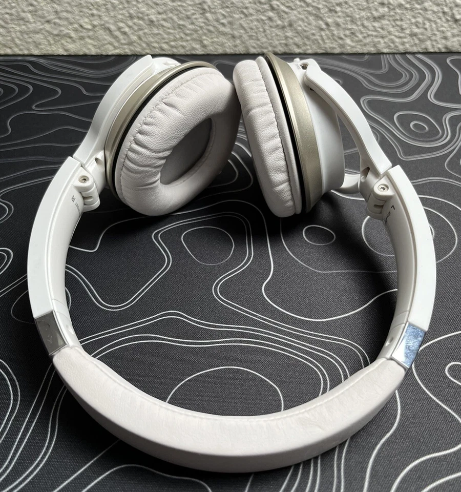 Audio-Technica ATH-S220BT Wireless On-Ear Headphones Headset - White Tested - Image 4 of 4