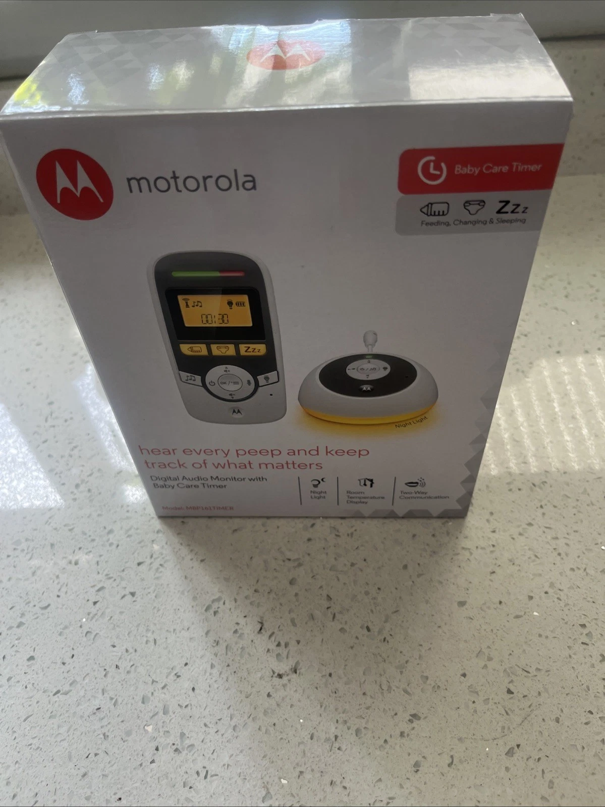 Motorola MBP161 Wireless Digital Audio Baby Nursery Monitor Night Light New
Opens in a new window or