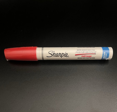 Sharpie Paint Red Permanent Marker Medium Point, Water-Based in Plastic