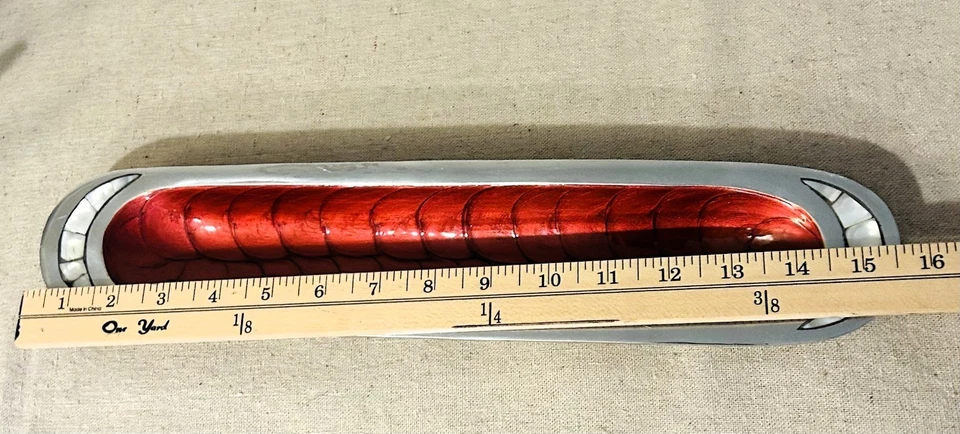 JULIA KNIGHT CLASSIC 16" RED ENAMEL MOTHER OF PEARL SERVING SNACK/CRACKER TRAY - Image 2 of 4