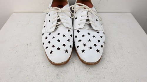Bared Footwear "Duck lace up" in white size EU38/UK5/US8 - Picture 3 of 12