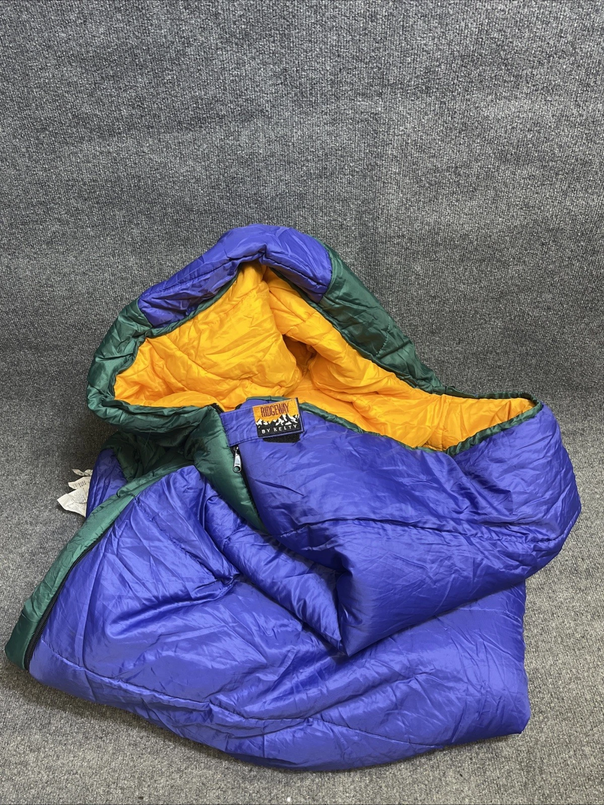 Kelty Ridgeway Adult 33"X84" Blue Gold Quallofil Mummy Sleeping Bag
Opens in a new window or tab