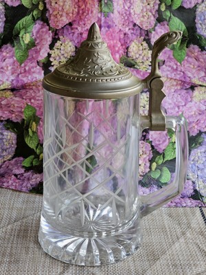 Bierkrug mit Pickelhaube