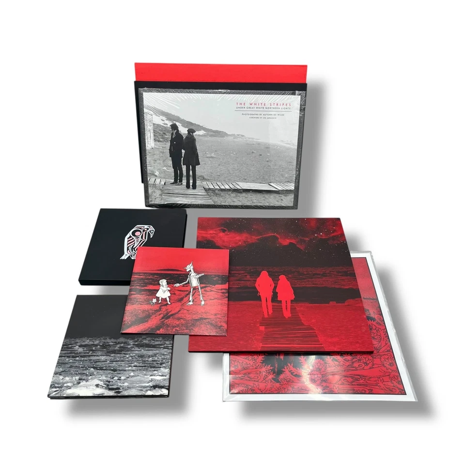 The White Stripes Under The Great White Northern Lights Box Set NM, Sealed Book Foto 3 de 4
