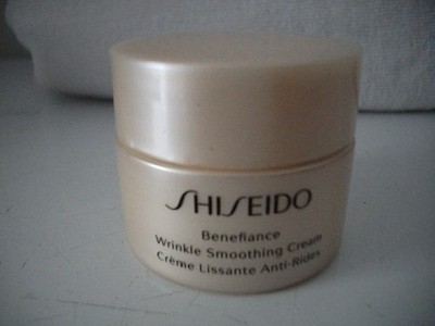 Shiseido Benefiance Wrinkle Smoothing Cream 30 ml Neu 16 Euro