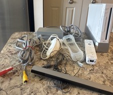 Nintendo Wii White RVL-001 Console Bundle - Tested Works