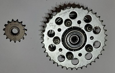 HONDA CB 500  PC26 PC32 S N  Kettenradträger Kettenrad Ritzel 1993 bis 2003 Set