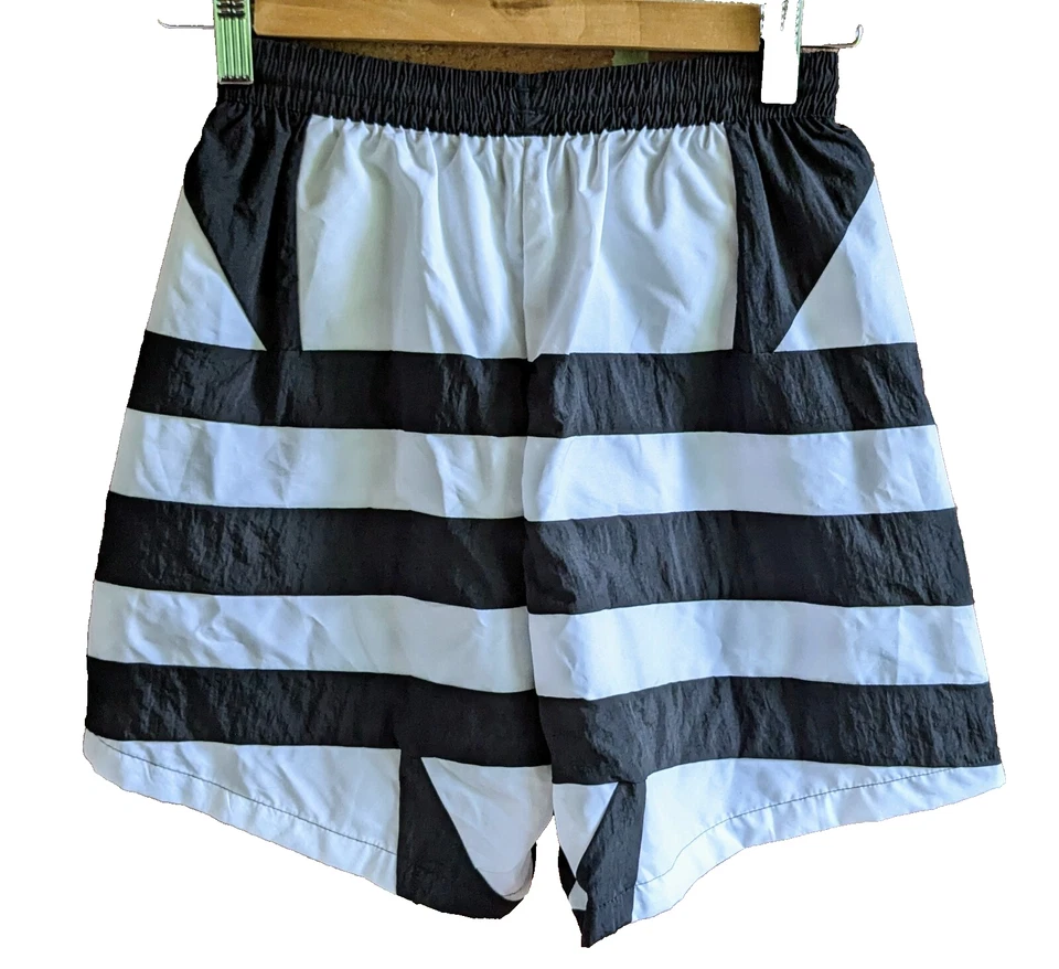 Nuevo Adidas Mujer Logo Pantalones Cortos XS Estilo Retro Trifolio Negro Blanco Fútbol Deportes Foto 4 de 4