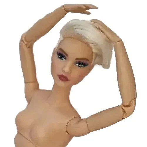 Black label online dolls