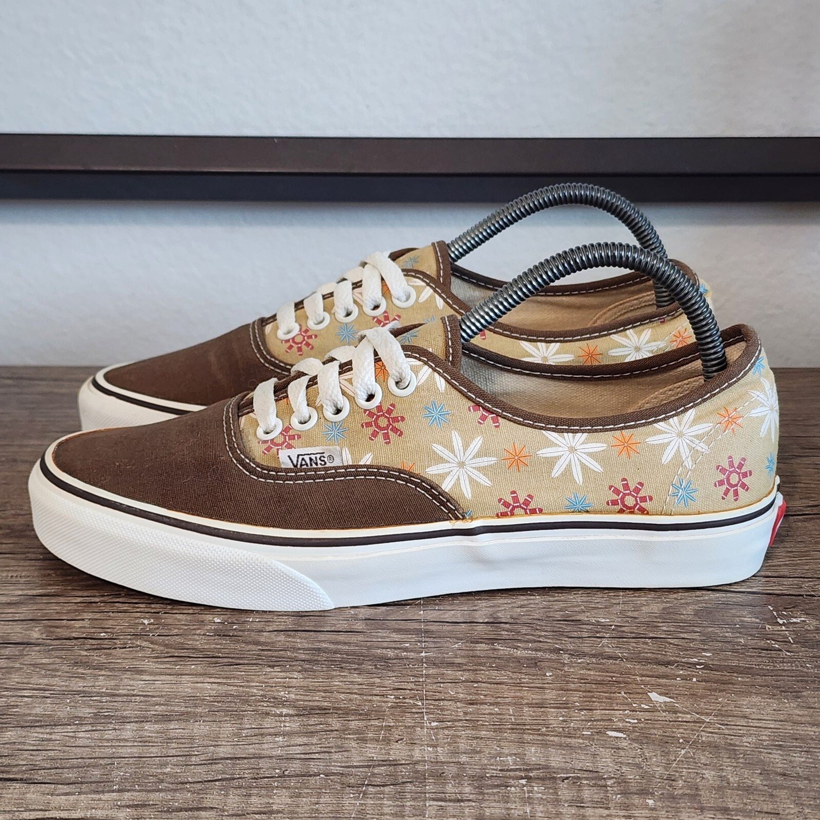 Vans Authentic Mens Skate Shoes Size 8 Brown Casual Sneakers