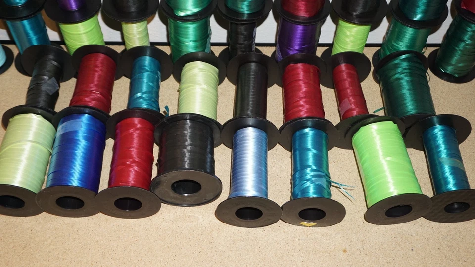 (46 Lot) Vintage Curling Ribbon Berwick Partial 500 Yd Rolls - Image 4 of 4