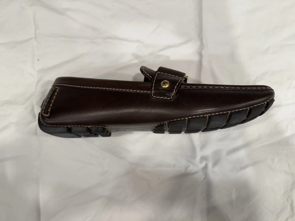 Mocasines Louis Vuitton de cuero marrón para hombre EE. UU. 6 Foto 3 de 4