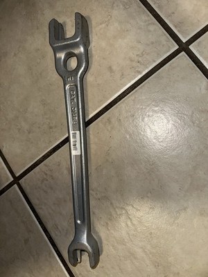 Klein Tools 3146B Bell System Type Wrench 