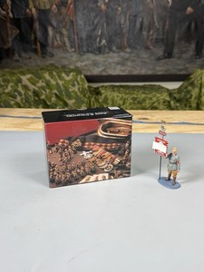 King And Country LAH217 Retired Standard Bearer WW2 German O366