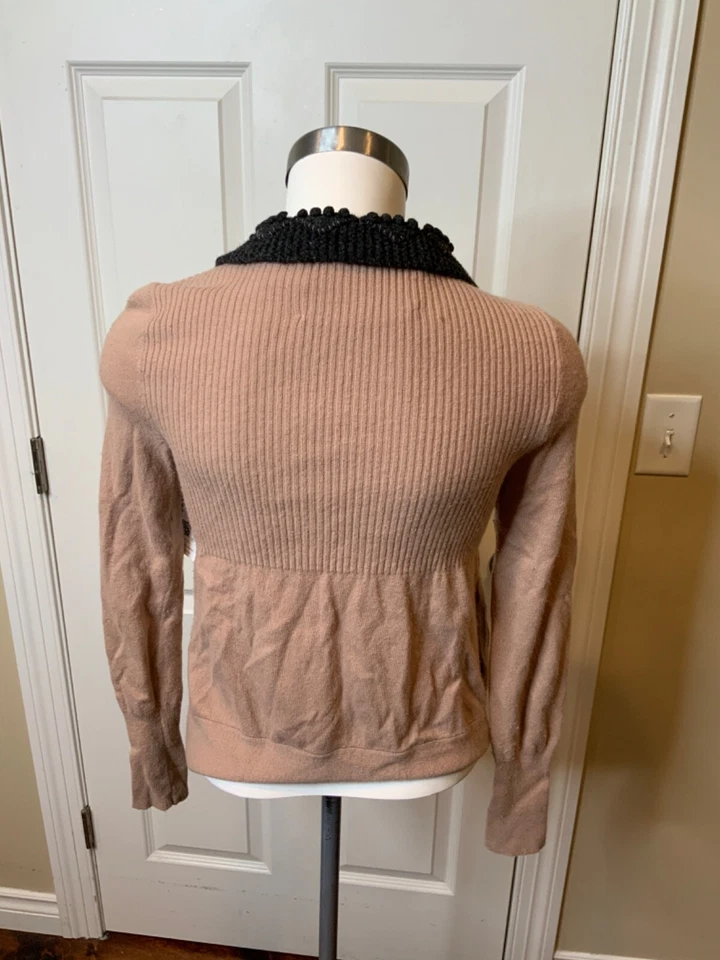 Cárdigan Field Flower Bronceado Tejido A Presión Botón con Cuello Texturizado Gris, Talla XS Foto 4 de 4