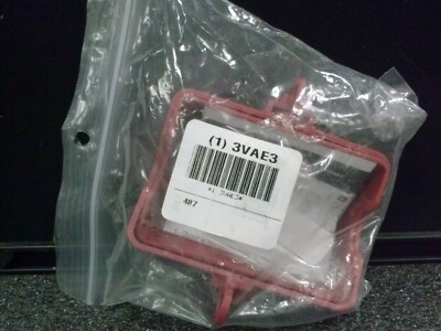 MASTER LOCK Model 487 Safety Series Plug Lockout Cover