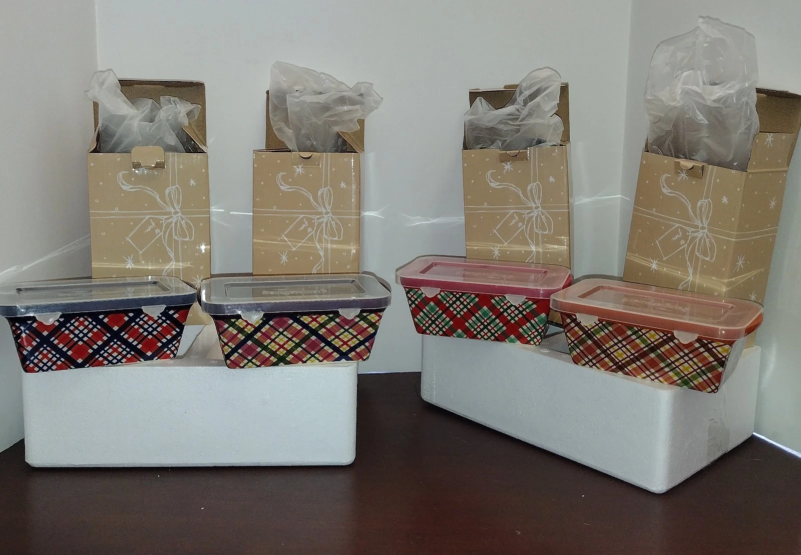Temp-tations Mini Plaid Loaf Pans with Storage Lids and Gift Boxes - Set of 4