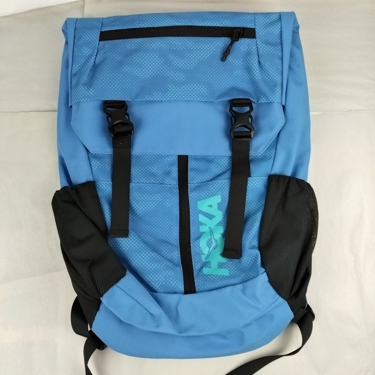 Hoka Blue and Black Backpack HOKA Hoka Trail Run Vest 10 - Trail running backpack | Free  main image 3