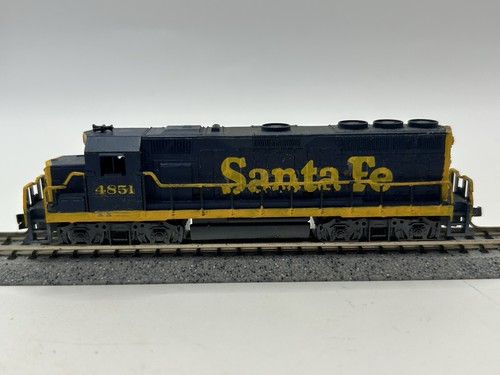 Locomotora diésel N Atlas Santa Fe GP40 #4851 - (PROBADA) | Condition: Used